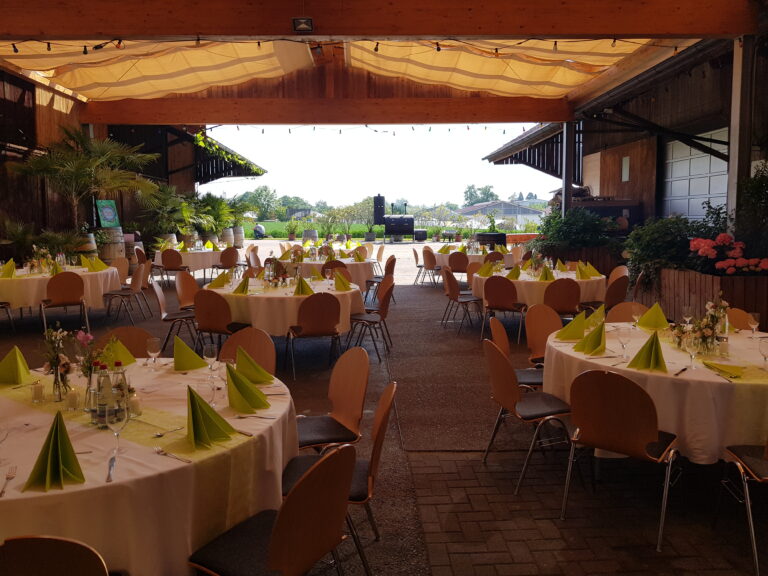 Hochzeit im Innenhof